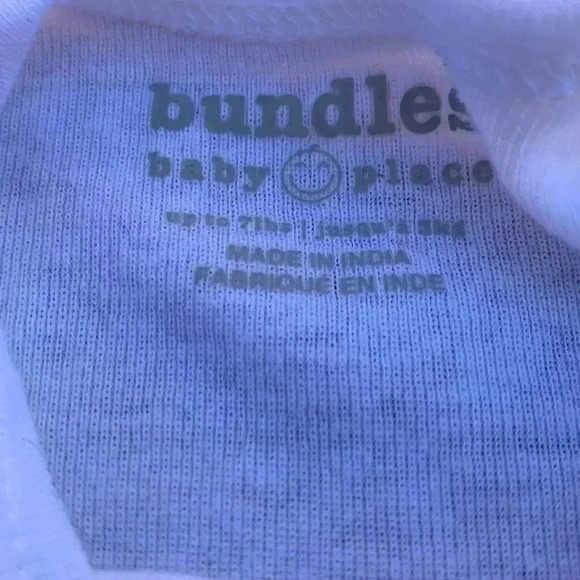 (I for $25) bundles  onesie, with cap sleeves and flowers on the front - Picture 5 of 5